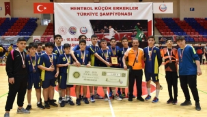 İzzet Öksüzkaya Hentbol’de Türkiye Dördüncüsü Oldu