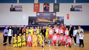 Kulüplü Minik Erkekler Hentbol Birinciliği Sona Erdi