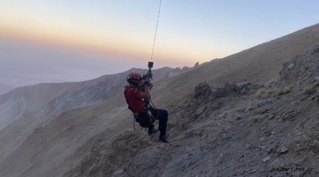 Erciyes'e tırmanan dağcı 