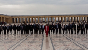 CEYLAN VE AGT HEYETİ, TÜRKİYE GIDA VE TARIM ÇALIŞTAYI ÖNCESİNDE ANITKABİR'E ZİYARET