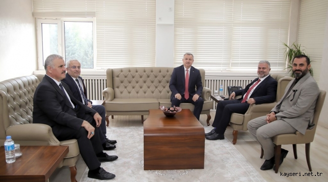Moldova Ankara Büyükelçisinden Üniversite Ziyareti