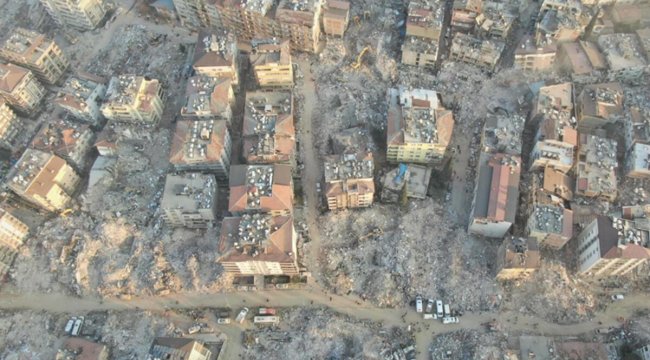 Deprem faciasını gözler önüne seren kareler! Hatay havadan böyle görüntülendi