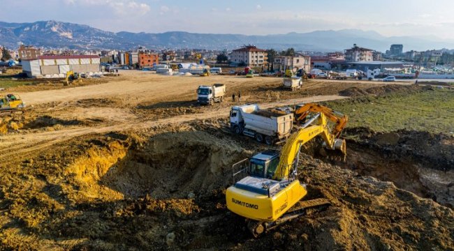 Kocaeli Büyükşehir ile AFAD'dan Hatay Defne'ye çadır kent