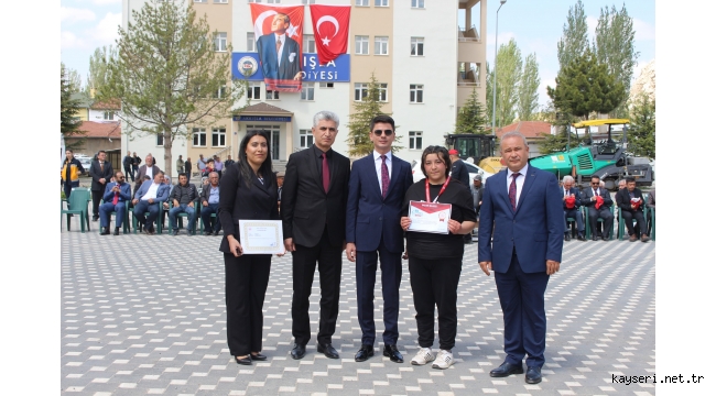 Akkışla'da 19 Mayıs Atatürk'ü Anma Gençlik ve Spor Bayramı Coşkuyla Kutlandı