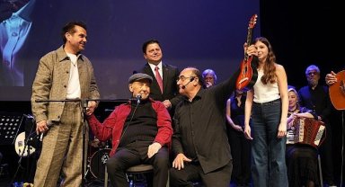 İlhan Şeşen'in 55. Sanat Yılı Kadıköy'de Kutlandı