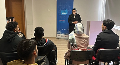 KAYSERİ MİLLETVEKİLİ AYŞE BÖHÜRLER AKADEMİ DERSİNE KATILDI