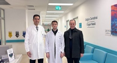 Nefes Borusu Yüzde 95 Kapandı, 10 Saatlik Ameliyatla Hayata Döndü