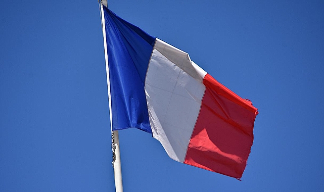 Macron: Filistin'i resmen tanıyacağız