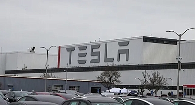 Tesla'dan ucuz otomobil hamlesi! Fiyatı ve özellikleri belli oldu
