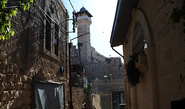 İşgalci İsrail, Harem-i İbrahim Camii'nde 10 gündür ezan okunmasını engelliyor
