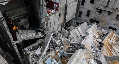 Soykırımcı İsrail'in Gazze'ye saldırısında biri kız çocuğu 4 Filistinli öldü