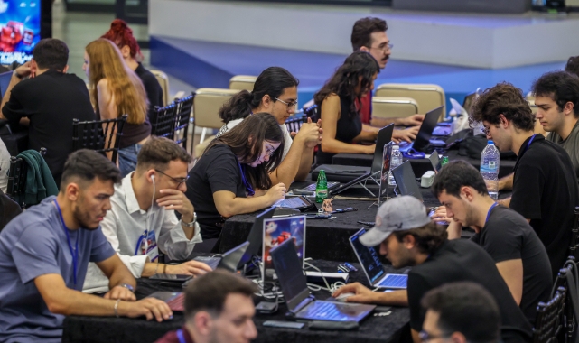 Yapay Zekâ Dil Ajanları Yarışmasında Büyük Final Heyecanı